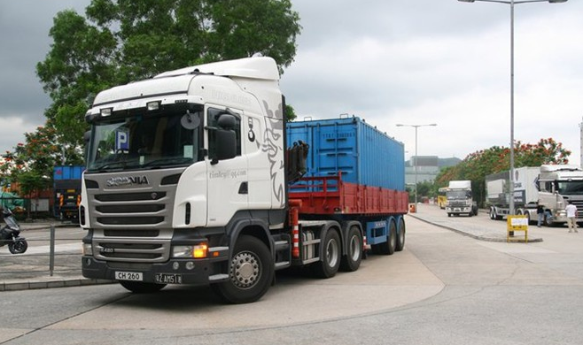 中澳物流平板車，中澳物流吊機(jī)車，中澳物流矮排車，澳門物流運(yùn)輸