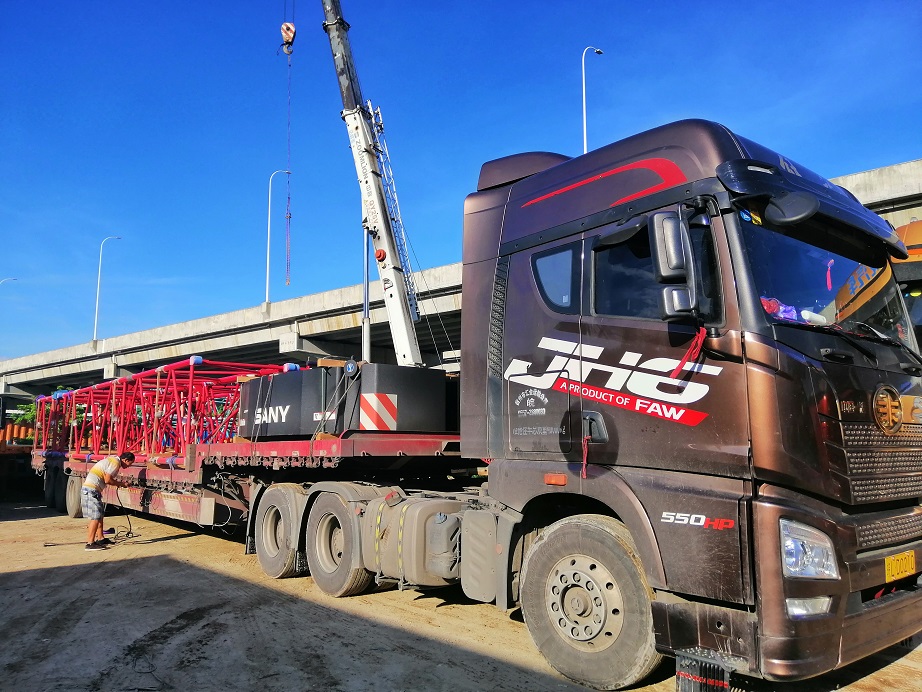 中港吊機(jī)車運(yùn)輸 中港吊機(jī)車運(yùn)輸