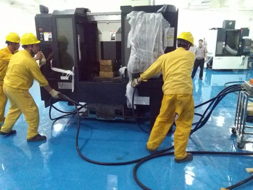 上海大型機器運去香港